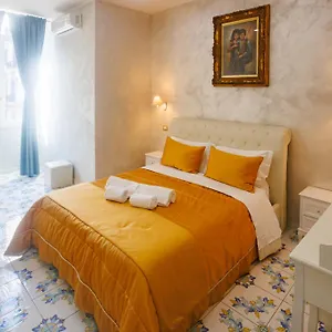 Bed & Breakfast Alma Adry, Naples